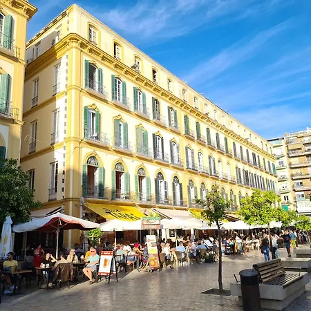 Private In Historic Building On The Square Ubytování v soukromí Màlaga