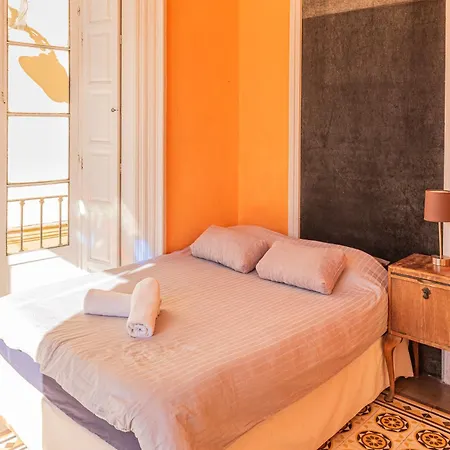 Private In Historic Building On The Square * Málaga