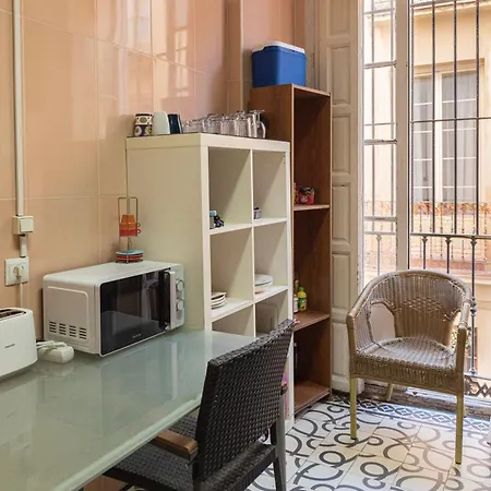 Pansiyon Private In Historic Building On The Square Málaga