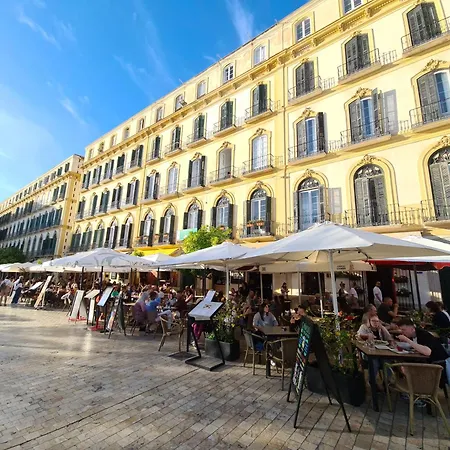 Private In Historic Building On The Square Pansiyon *